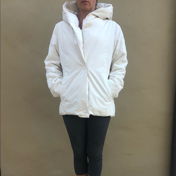 Girls white  real down puffer coat Laura Biagiotti Made in Italy size 12 - Picture 1 of 10